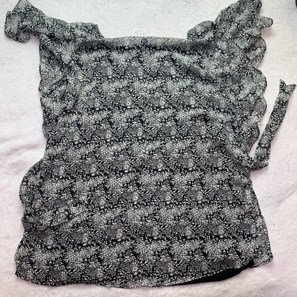 Bobeau Top - Picture 4 of 7